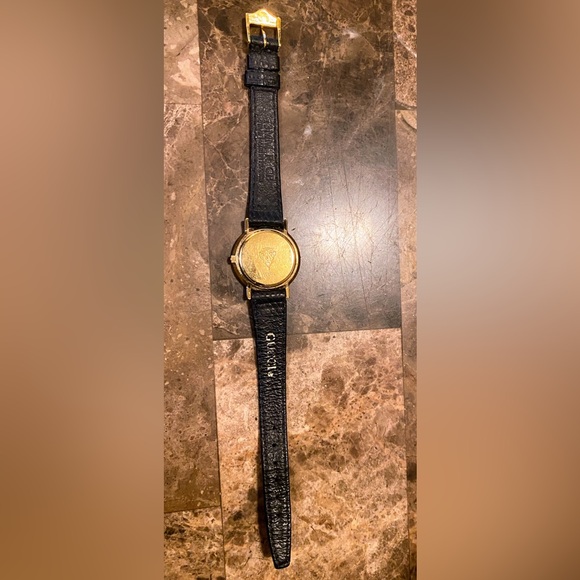 GUCCI Women’s 18k Gold Plated 3000L Quartz Watch/Leather Strap (Authentic) main image 4